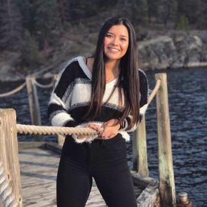 Meet your Posher, Jade